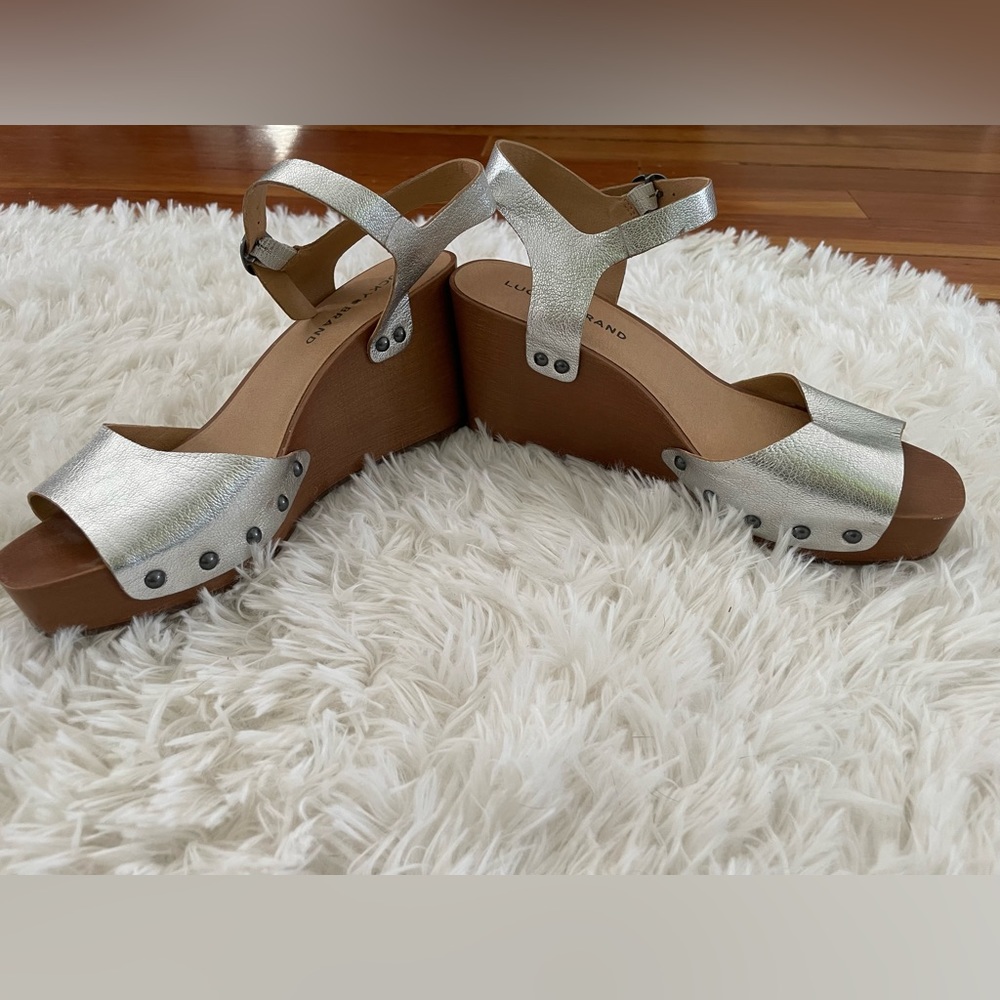 Lucky Brand silver wedge sandals